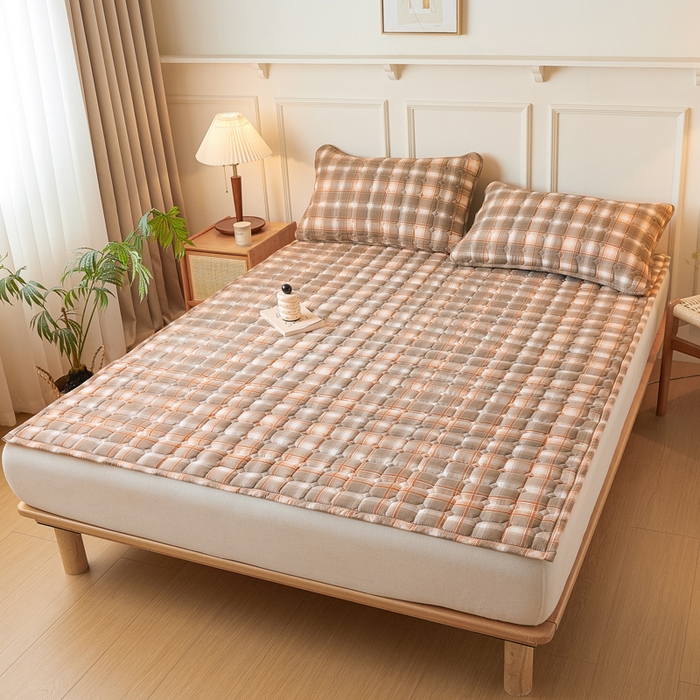 91家纺网 家纺一手货源 找家纺 恋绒家纺 2025新款无印风床褥床护垫宿舍床垫亲肤水洗棉软床垫 灰黄格