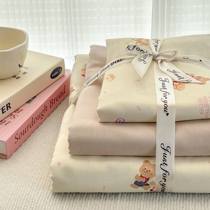 91家纺网 家纺一手货源 找家纺 2025新款双层纱印花卡通四件套-叠拍 面包熊