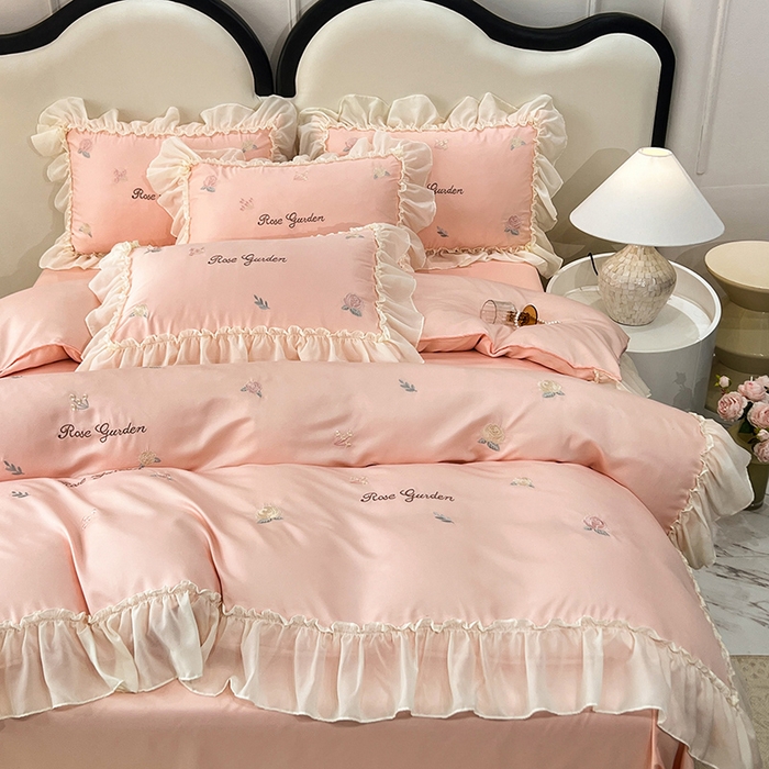 91家纺网 家纺一手货源 找家纺 花香四季家纺 2025新款法式蕾丝裙边刺绣仙女公主风四件套 玫瑰玉