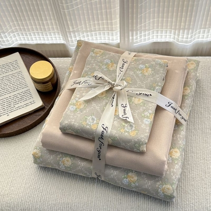 91家纺网 家纺一手货源 找家纺 典曼家纺 2025新款双层纱小清新印花四件套-叠拍 写意风情