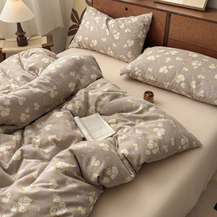 91家纺网 家纺一手货源 找家纺 典曼家纺 2025新款双层纱小清新印花四件套-床拍 北岛诗情