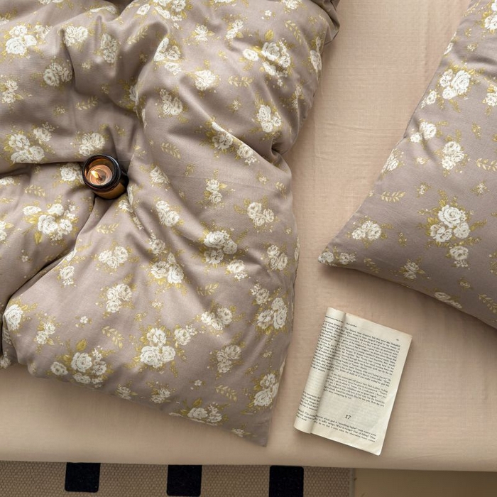 91家纺网 家纺一手货源 找家纺 典曼家纺 2025新款双层纱小清新印花四件套-床拍 北岛诗情