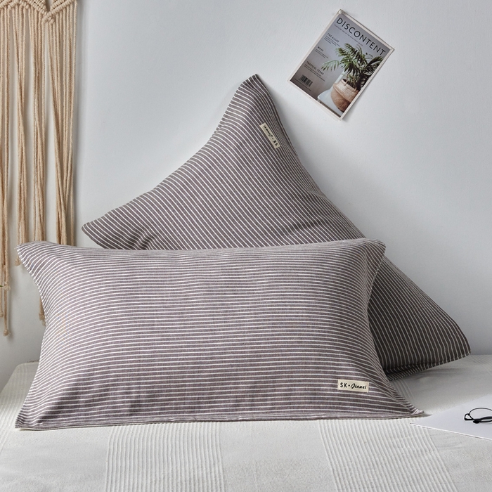 91家纺网 家纺一手货源 找家纺 朴尔家纺-毛巾被 2025新款日系条纹全棉三层纱布枕巾 简约条纹枕巾咖啡