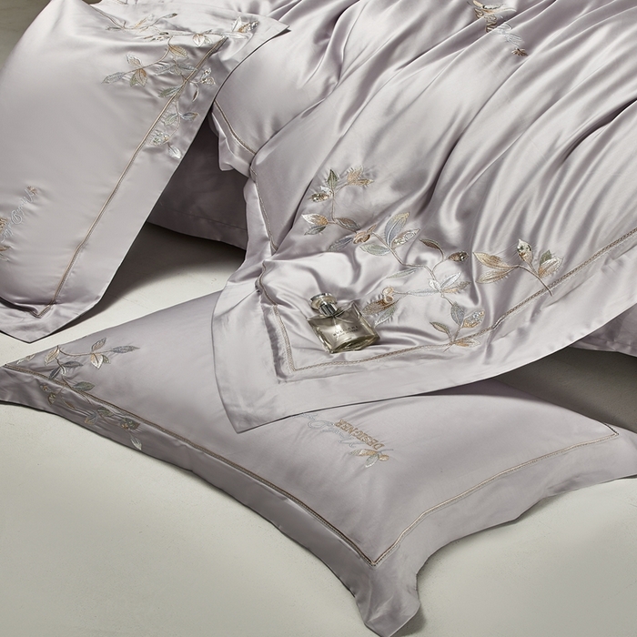 91家纺网 家纺一手货源 找家纺 爱情故事2025春夏居家新品四件套 秋叶-浅紫色