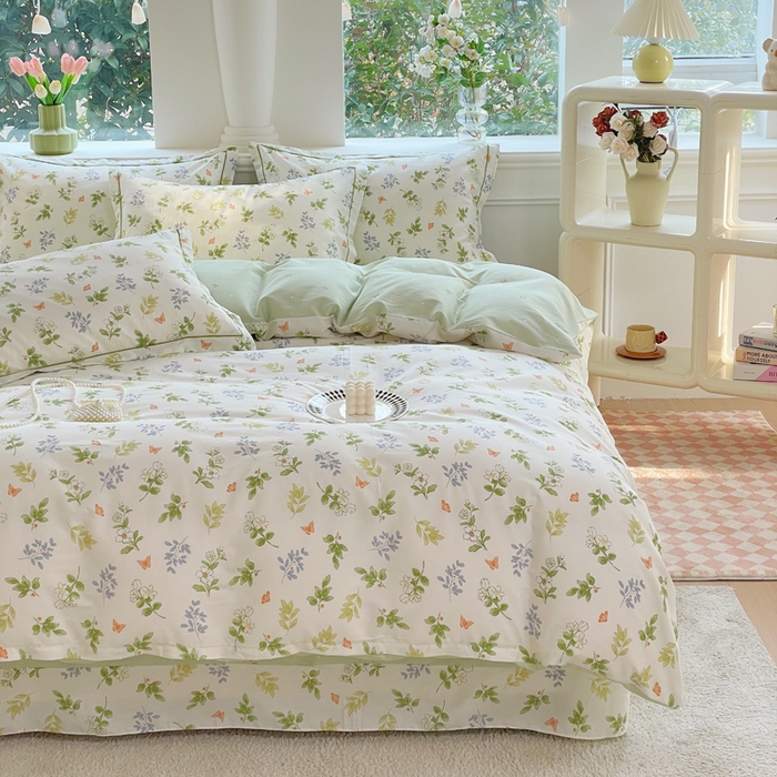 91家纺网 家纺一手货源 找家纺 铭博家纺 2025新款直播爆款100%全棉吊边一字绣工艺款13070印花全棉四件套 芳草记忆