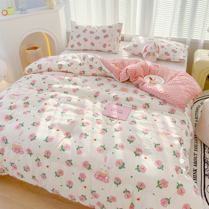 91家纺网 家纺一手货源 找家纺 佰丝居 2025新款A类水洗棉双层纱豆豆被100%新疆棉花被夏被 曼塔玫瑰