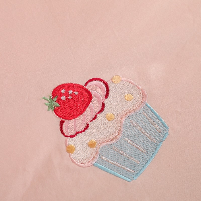 91家纺网 家纺一手货源 找家纺 绒棉世家 2025绒棉世家新款全棉水洗棉贴布绣专版四件套 甜心小狗