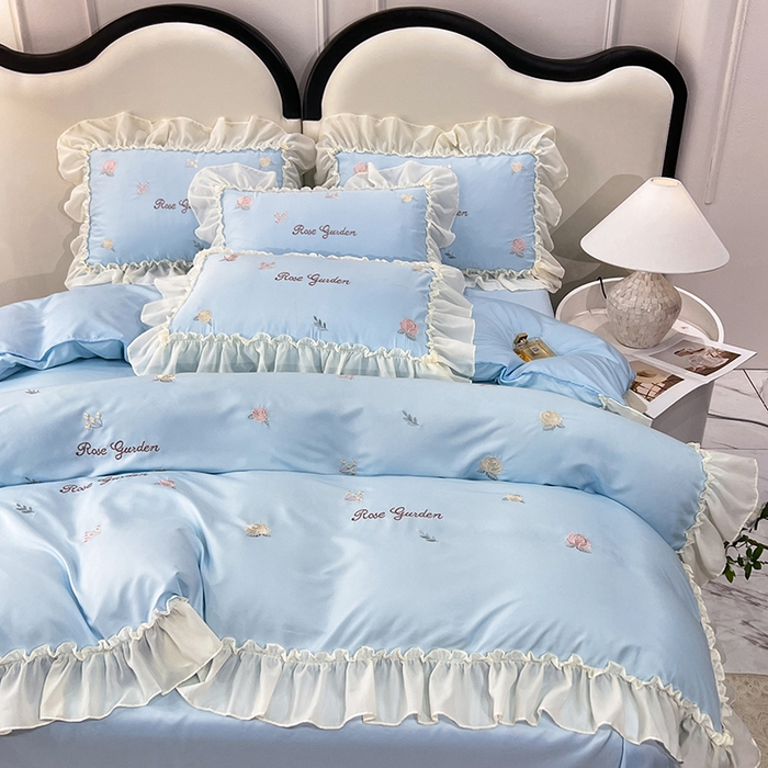 91家纺网 家纺一手货源 找家纺 花香四季家纺 2025新款法式蕾丝裙边刺绣仙女公主风四件套 玫瑰蓝