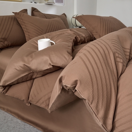 七七家纺 新款提花双层纱全棉四件套 菱格红棕