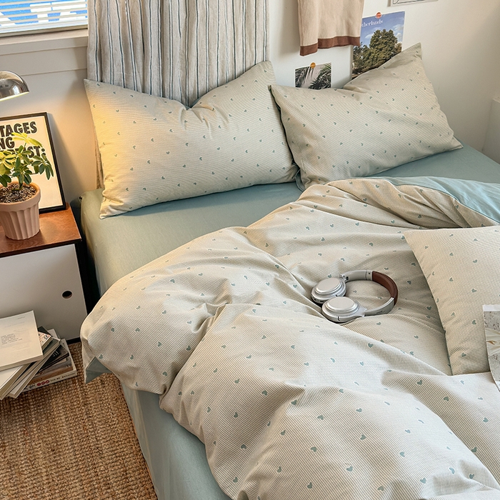 91家纺网 家纺一手货源 找家纺 麦伦家居 2025春夏新品全棉斜纹40支13372系列 初遇-绿