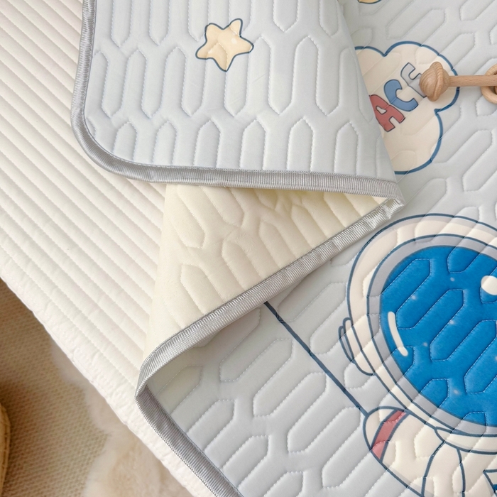 91家纺网 家纺一手货源 找家纺 美乐迪家纺 2025新款儿童乳胶凉席 宇航员