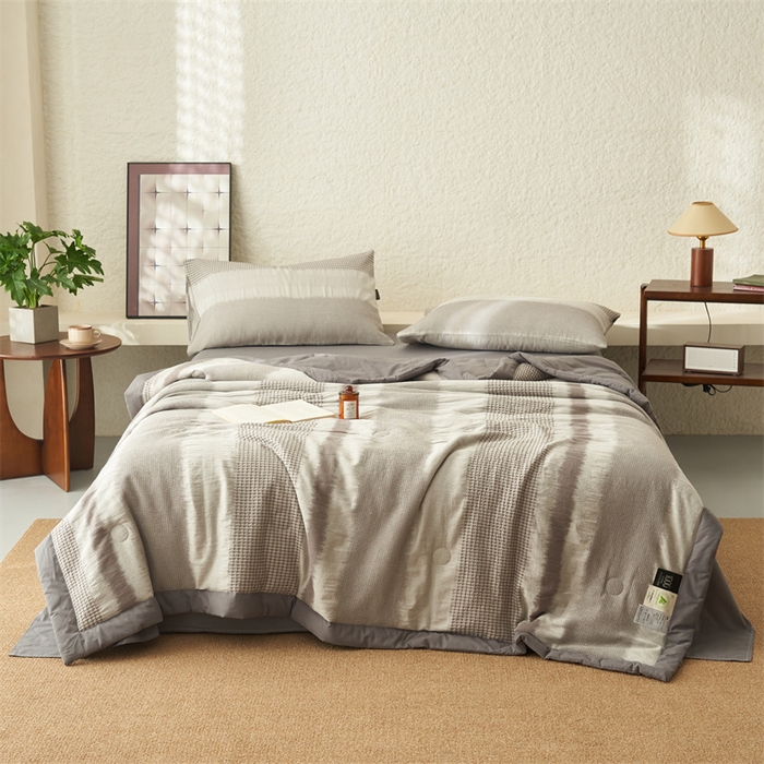 91家纺网 家纺一手货源 找家纺 2025新款全棉色织大提花棉花夏凉被 被子被芯 洛川-灰