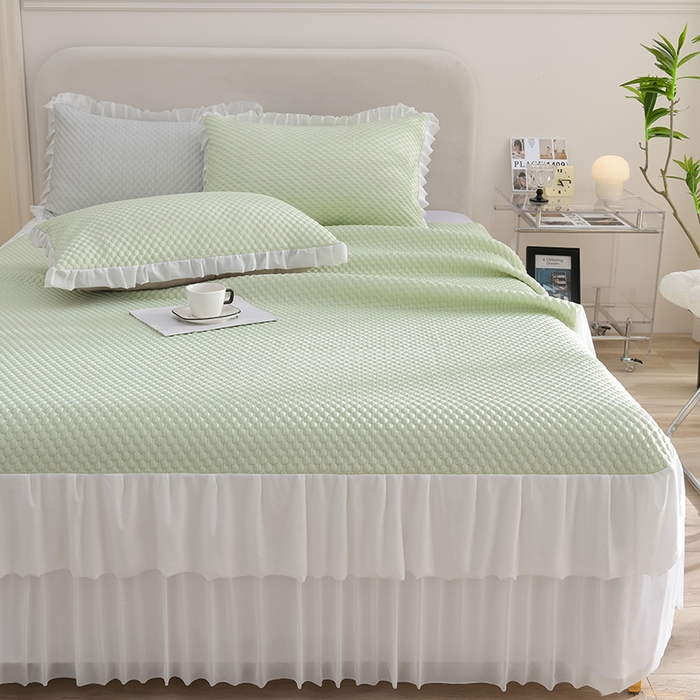 91家纺网 家纺一手货源 找家纺 赛丽雅 2025爆款A类凉感豆豆凉席三件套床裙款冰丝软席子床笠款凉席 水绿