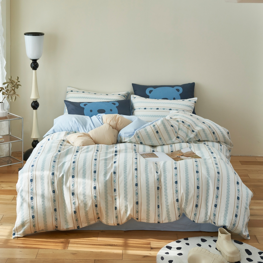 91家纺网 家纺一手货源 找家纺 金丝鸟家纺 2025新款专版全棉三层纱提花四件套波纹小熊系列 波纹小熊兰