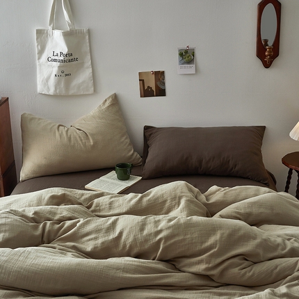 91家纺网 家纺一手货源 找家纺 水洗的故事 2025新款全棉A类皱皱纱纯色混搭四件套 拿铁