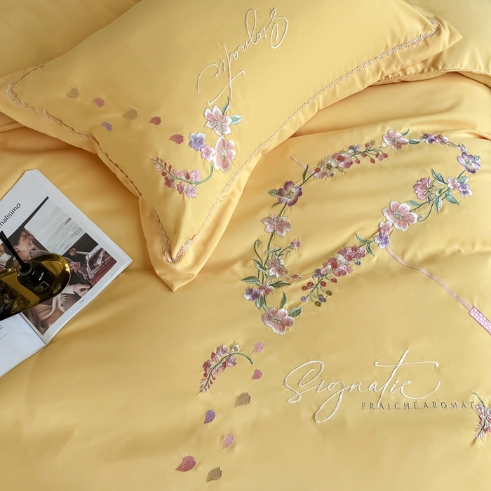 91家纺网 家纺一手货源 找家纺 梵克保罗 2025新款直播热卖长绒棉刺绣花边四件套-莉薇系列 莉薇-柠檬黄