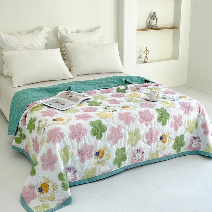 91家纺网 家纺一手货源 找家纺 诗雅纺织 2025新款超柔水洗棉夏凉被空调被 落英缤纷