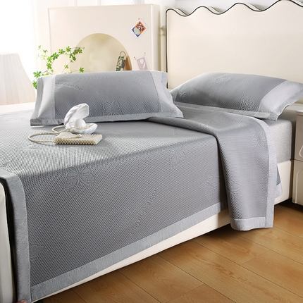 91家纺网 家纺一手货源 找家纺 莱轩席业 2025新款A类450g冰豆豆凉席 蝶之恋灰