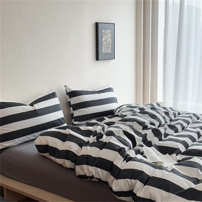 91家纺网 家纺一手货源 找家纺 金丝鸟家纺 2025新款全棉斜纹印花条纹系列四件套及单品 黑白世界