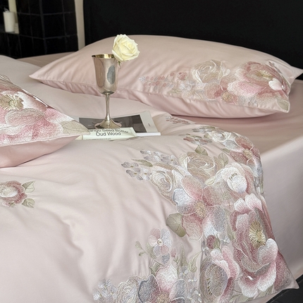 鹿班家居 2025春夏款100S长绒棉精密刺绣-甜郁季风【标准会员-20元】 甜郁季风-粉色