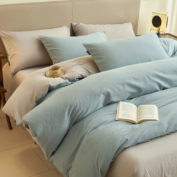 91家纺网 家纺一手货源 找家纺 2025新款全棉13372水洗棉双拼四件套（影棚亮光） 安然蓝+毛毯灰