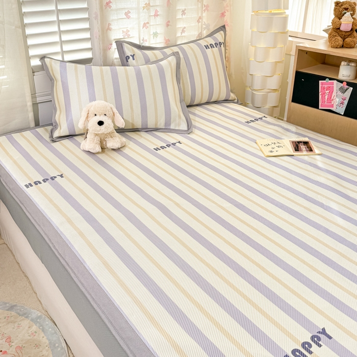 91家纺网 家纺一手货源 找家纺 2025新款小清新数码印花床笠款冰藤席 床笠放肆旋律