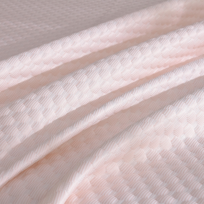 91家纺网 家纺一手货源 找家纺 赛丽雅 2025爆款A类凉感豆豆凉席三件套床裙款冰丝软席子床笠款凉席 粉玉