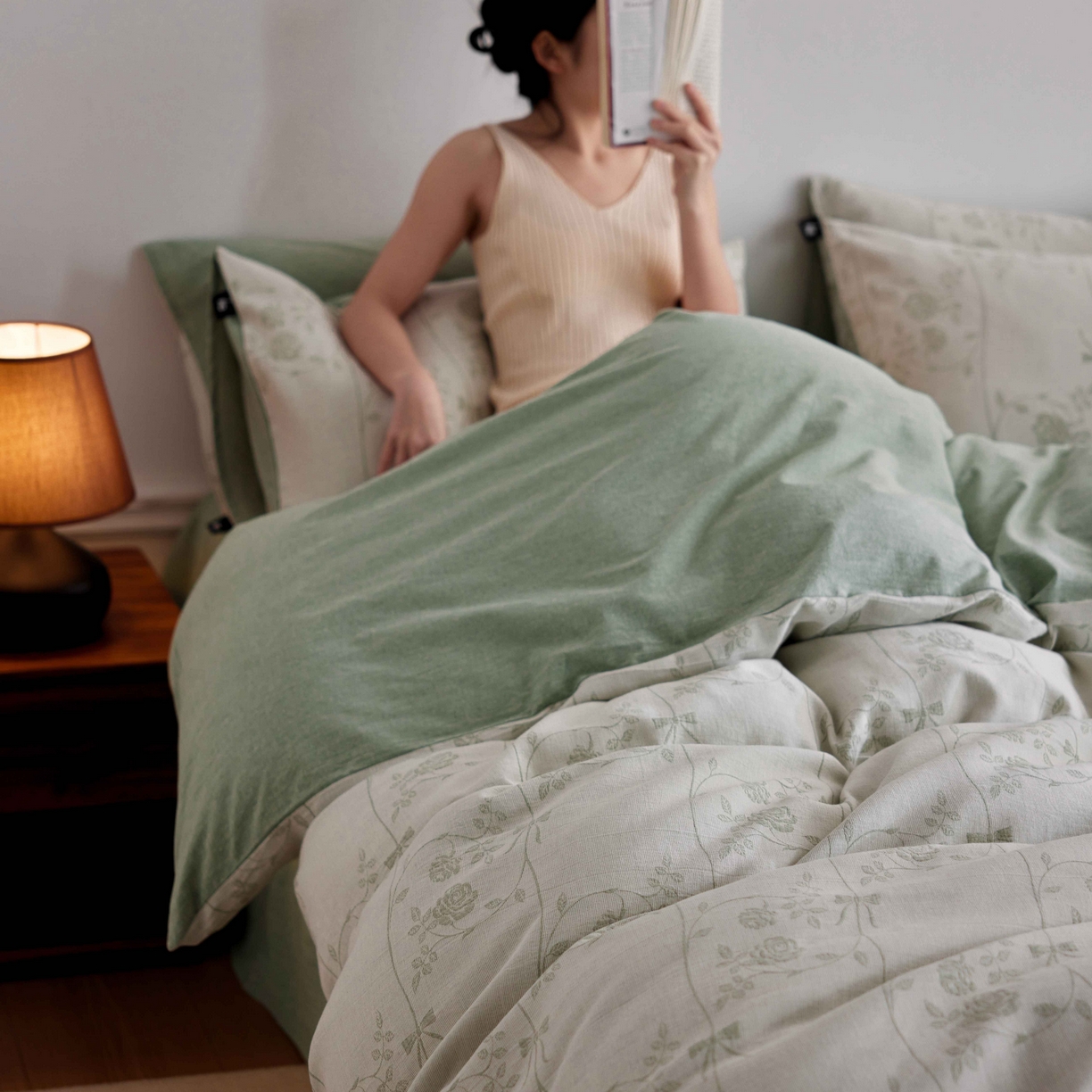 91家纺网 家纺一手货源 找家纺 安莱生活 2025新款60s双层纱色织大提花枝上玫瑰四件套系列 枝上玫瑰-草绿