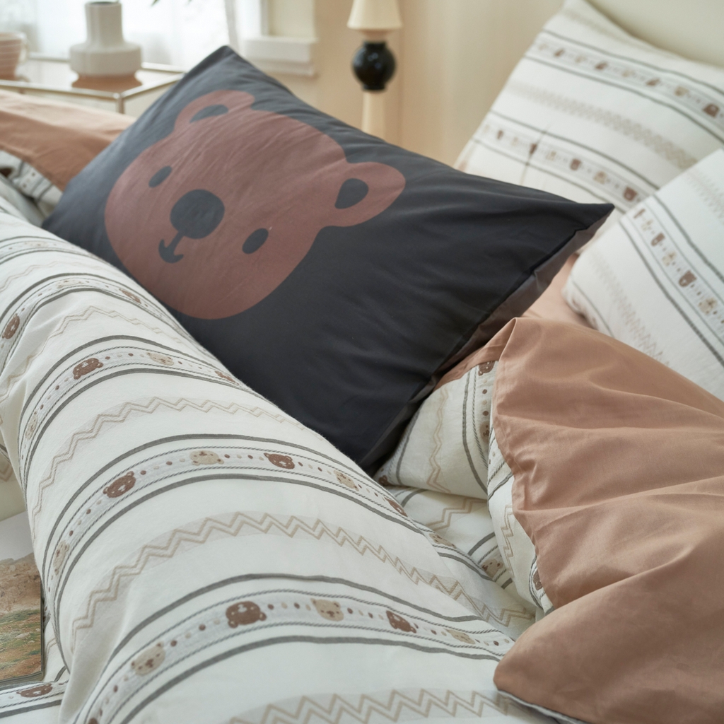 91家纺网 家纺一手货源 找家纺 （总）金丝鸟家纺 2025新款专版全棉三层纱提花四件套波纹小熊系列