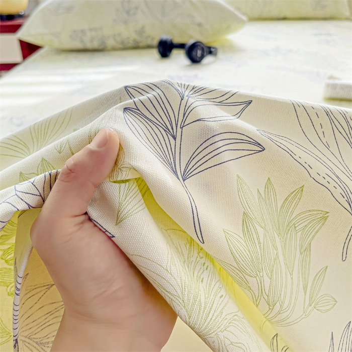 91家纺网 家纺一手货源 找家纺 名兮家居2025新款卡通简约时尚全棉老粗布床单 繁花-绿