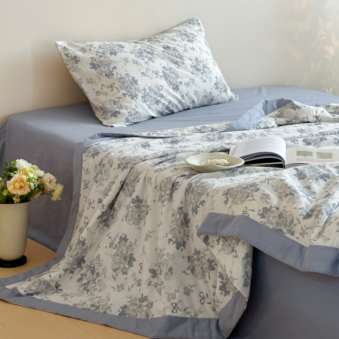 91家纺网 家纺一手货源 找家纺 大彩家居 2025新款全棉有氧水洗纱布夏被夏凉被 兰玫瑰