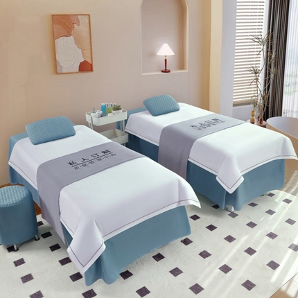 91家纺网 家纺一手货源 找家纺 乐逸2025新品四季压线款床罩 压线白+蓝