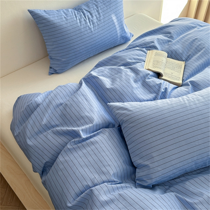 91家纺网 家纺一手货源 找家纺 金丝鸟家纺 2025新款全棉斜纹印花条纹系列四件套及单品 西冷蓝
