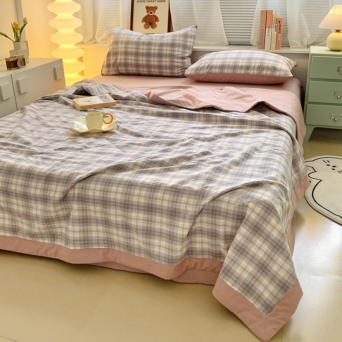 91家纺网 家纺一手货源 找家纺 水洗的故事 2025新款全棉色织水洗棉棉花夏被被子被芯 南风格