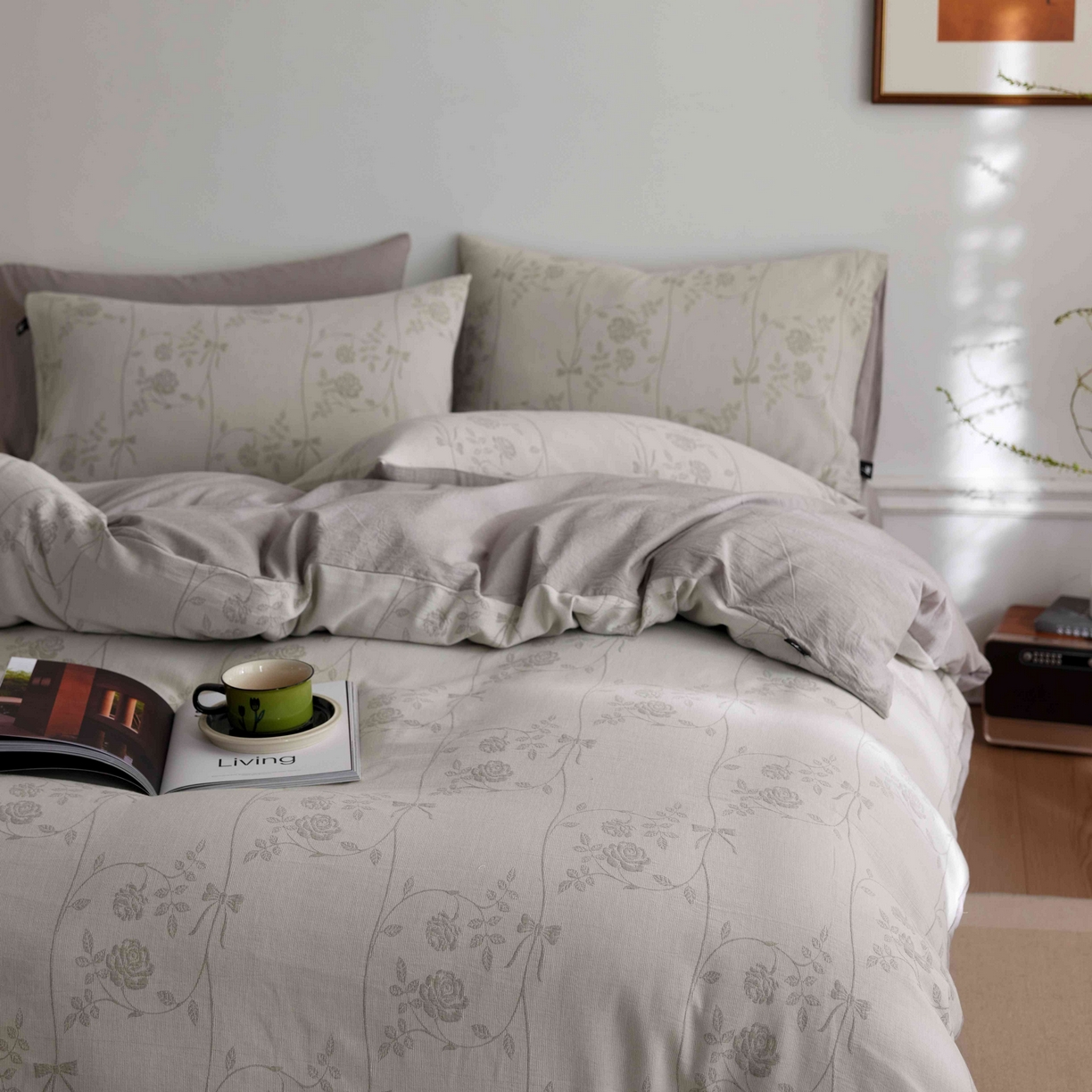 91家纺网 家纺一手货源 找家纺 安莱生活 2025新款60s双层纱色织大提花枝上玫瑰四件套系列 枝上玫瑰-银灰