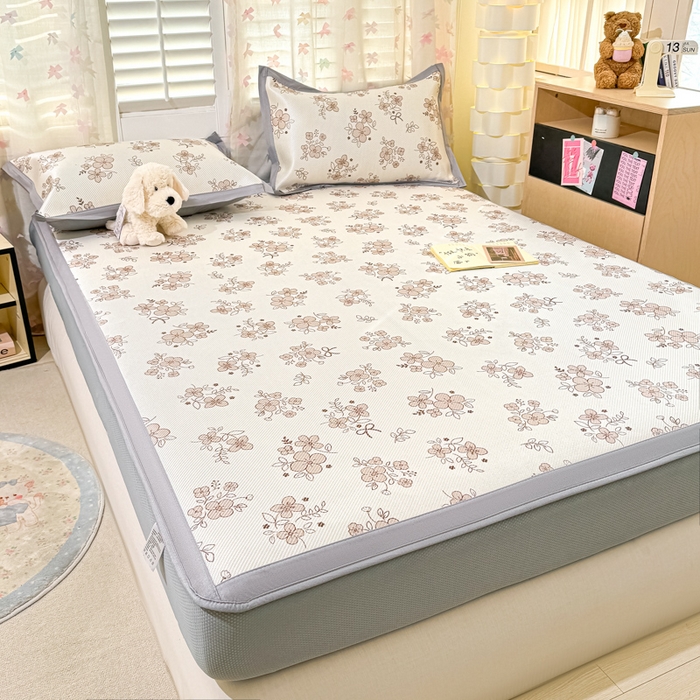 91家纺网 家纺一手货源 找家纺 2025新款小清新数码印花床笠款冰藤席 床笠繁花似锦