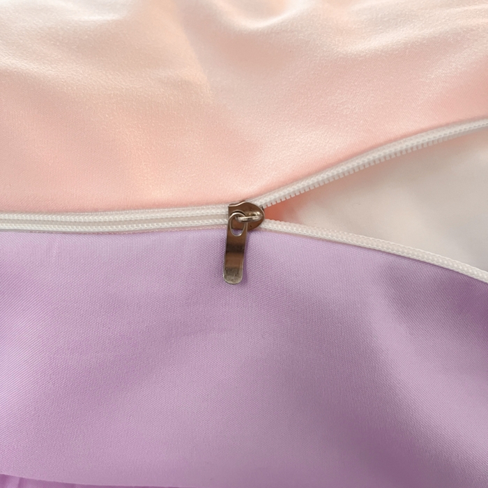 91家纺网 家纺一手货源 找家纺 沐慕 2025新款简约亲肤毛巾绣四件套 幸运熊猫-粉紫