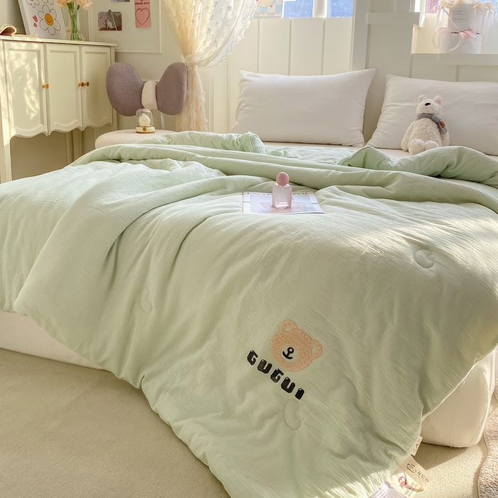 91家纺网 家纺一手货源 找家纺 沃尔居 新款水洗全棉双层纱夏被空调被大豆被纯棉春秋被子被芯夏凉被 小熊-浅绿色