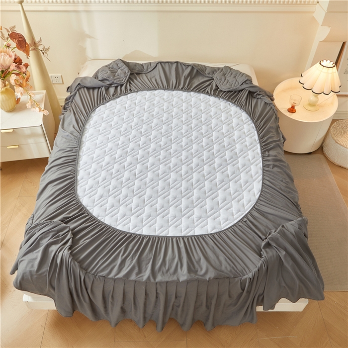 91家纺网 家纺一手货源 找家纺 十个点家纺 2025新款千鸟格磨毛绗缝夹棉纯色花边床裙三件套 经典深灰