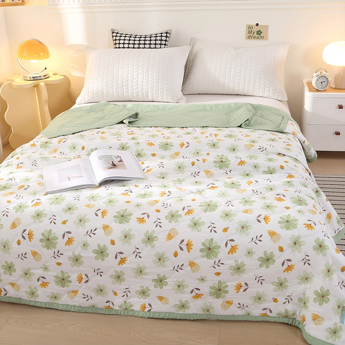 91家纺网 家纺一手货源 找家纺 诗雅纺织 2025新款超柔水洗棉夏凉被空调被 绿色小花