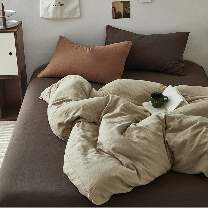 91家纺网 家纺一手货源 找家纺 水洗的故事 2025新款全棉A类皱皱纱纯色混搭四件套 燕麦