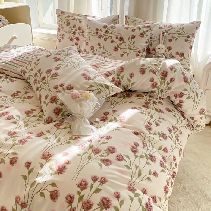 91家纺网 家纺一手货源 找家纺 宜家坊 2025早春新品全棉纯棉喷气13070小清新印花纯棉四件套-风格二 邂逅