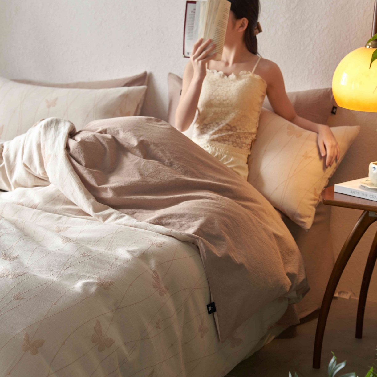 91家纺网 家纺一手货源 找家纺 安莱生活 2025新款60s双层纱色织大提花蝶舞翩翩四件套系列 蝶舞翩翩-卡其