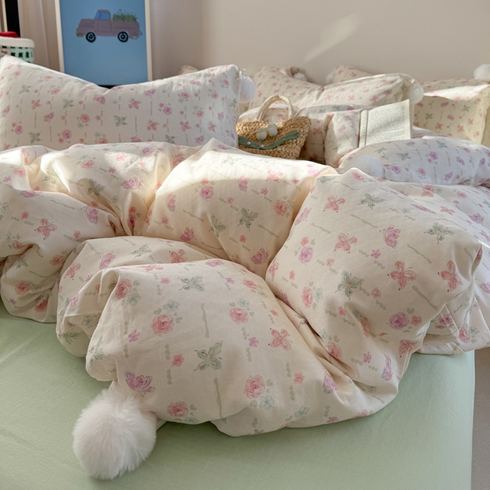 91家纺网 家纺一手货源 找家纺 金爱家 2025新款亲肤舒适纯棉双层纱四件套 双层纱-梦幻玫瑰蝴蝶