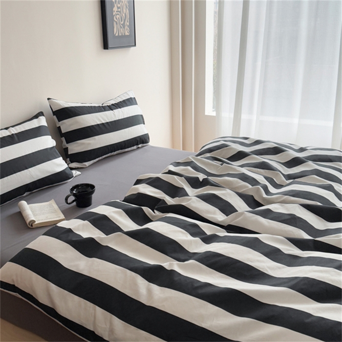 91家纺网 家纺一手货源 找家纺 金丝鸟家纺 2025新款全棉斜纹印花条纹系列四件套及单品 黑白世界
