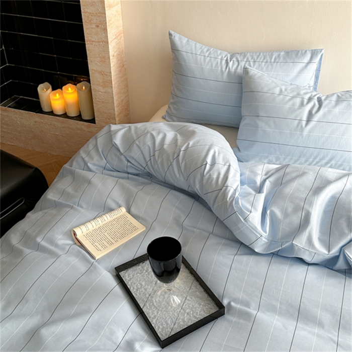 91家纺网 家纺一手货源 找家纺 金丝鸟家纺 2025新款全棉斜纹印花条纹系列四件套及单品 追忆蓝