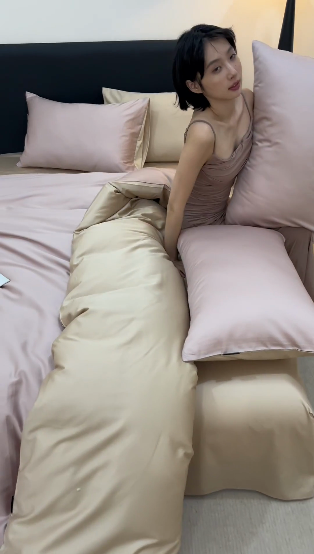 91家纺网 家纺一手货源 找家纺 2025新款60支纯棉长绒棉四件套 豆沙+香槟色