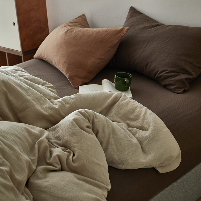 91家纺网 家纺一手货源 找家纺 水洗的故事 2025新款全棉A类皱皱纱纯色混搭四件套 燕麦