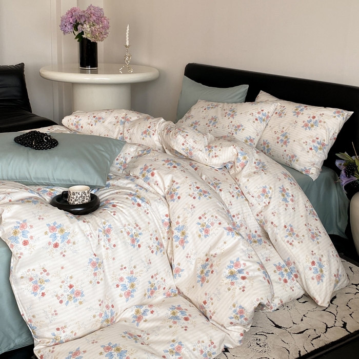 91家纺网 家纺一手货源 找家纺 宜家坊 2025开春新品全棉喷气13070小清新印花纯棉全棉四件套-风格一 淡雅花影