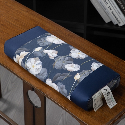 91家纺网 家纺一手货源 找家纺 （总）仁宇枕业 2025新款新品高端奢华全棉贡缎牡丹花开系列全荞麦枕头枕芯